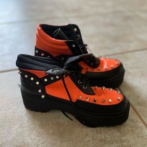 Platform,new,W7,orange/black,cute  w/jeans,comfortable.